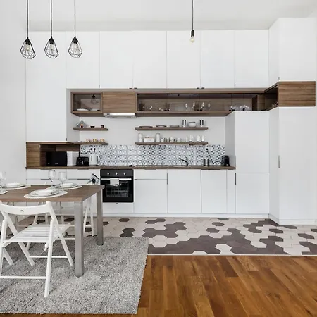 Apartment Bright And Peaceful In The Centre Budapest