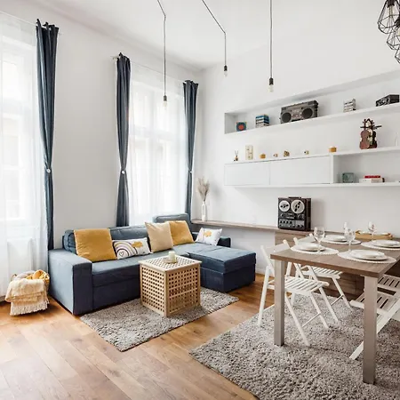 Apartment Bright And Peaceful In The Centre *