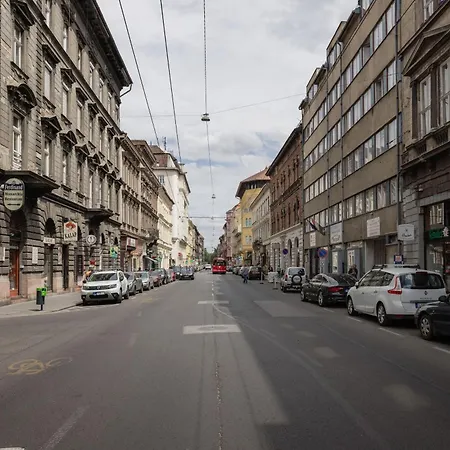 Bright And Peaceful In The Centre Budapest